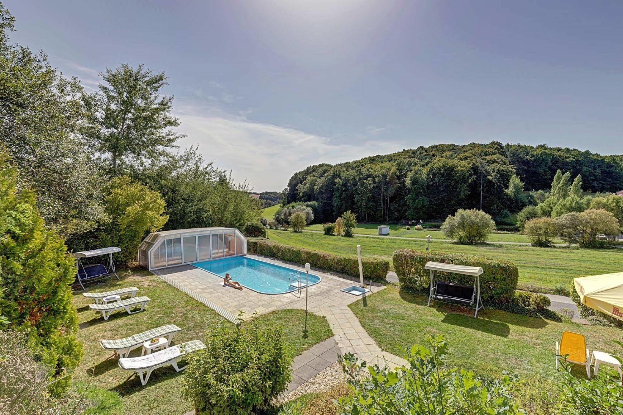 Vitalhotel Krainz Fürstenfeld Buitenkant foto